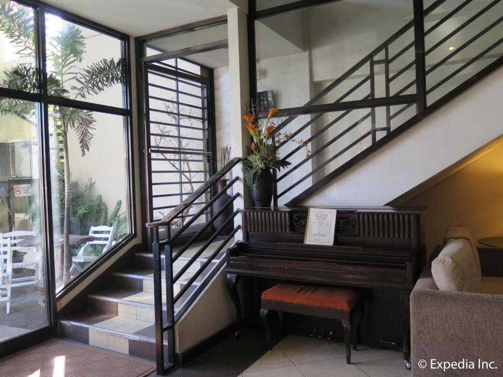 D' Leonor Hotel Davao City Εξωτερικό φωτογραφία