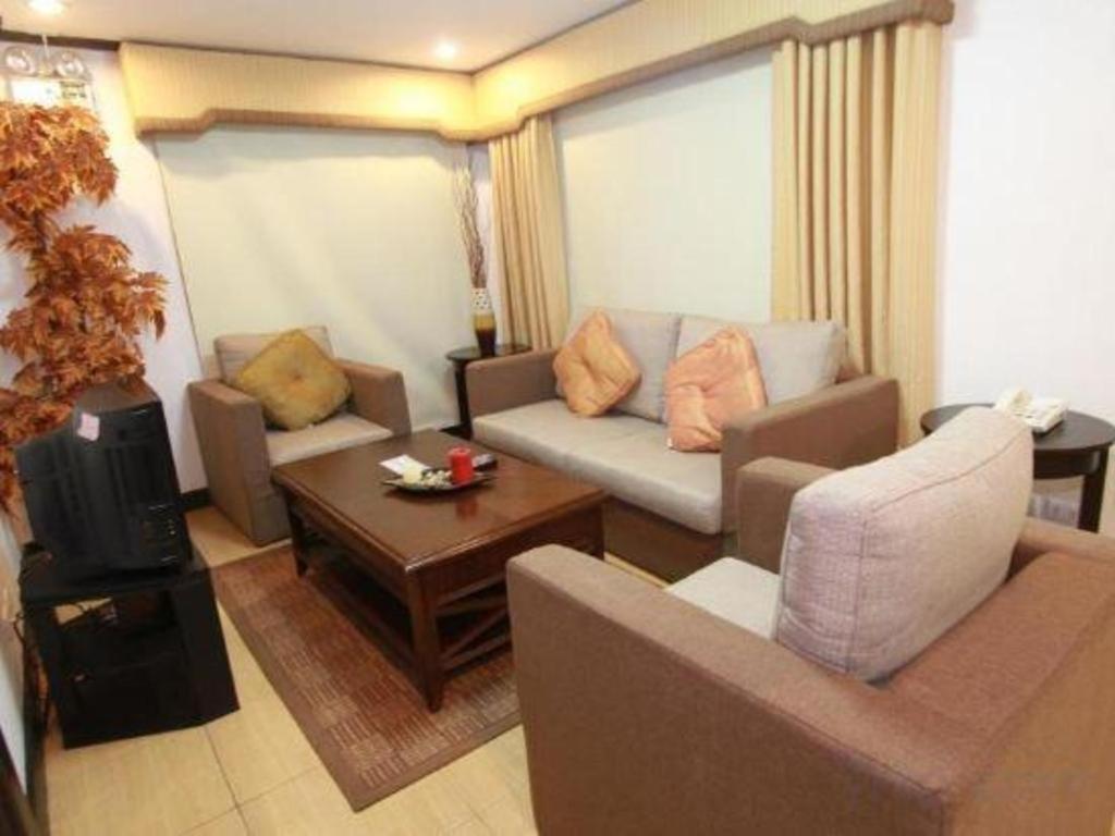 D' Leonor Hotel Davao City Εξωτερικό φωτογραφία