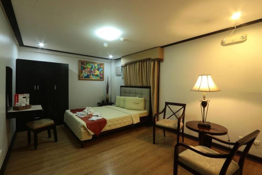 D' Leonor Hotel Davao City Εξωτερικό φωτογραφία