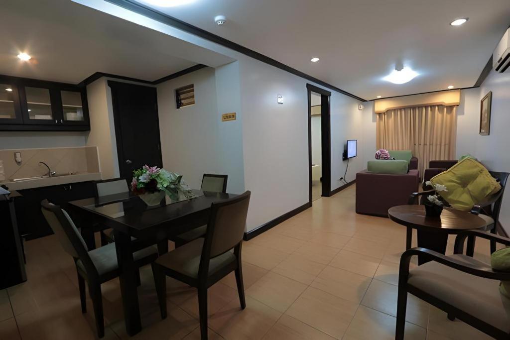 D' Leonor Hotel Davao City Εξωτερικό φωτογραφία