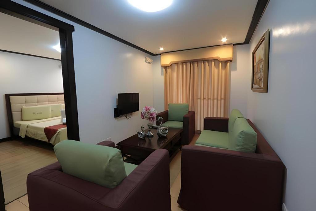 D' Leonor Hotel Davao City Εξωτερικό φωτογραφία